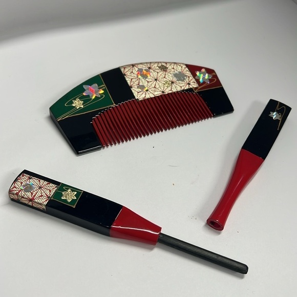 Vintage Japanese Wooden Kushi Comb & Makie Hair Ornament Set main image 5